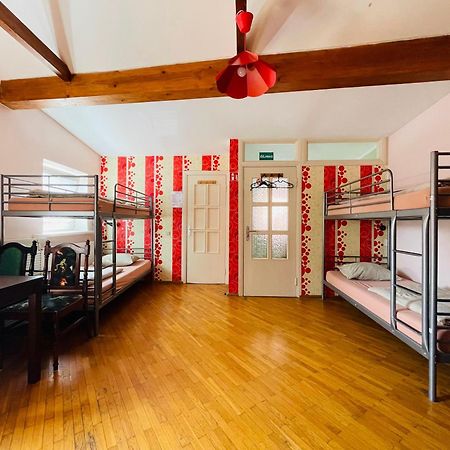 Mikalo House Hostel Vilnius Ngoại thất bức ảnh