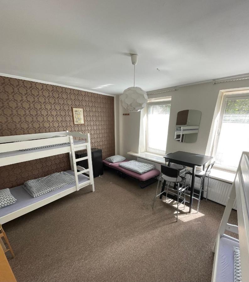 Mikalo House Hostel Vilnius Ngoại thất bức ảnh