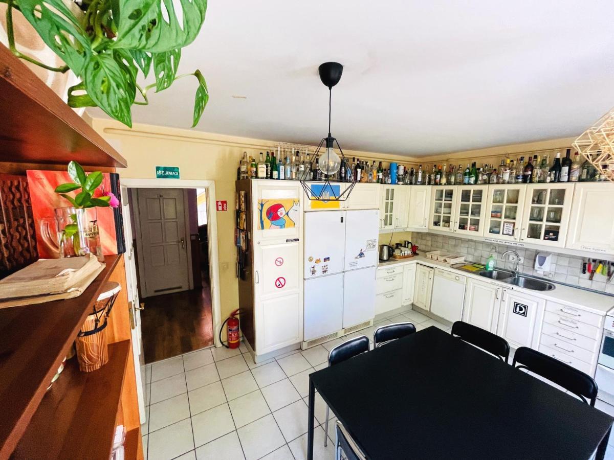 Mikalo House Hostel Vilnius Ngoại thất bức ảnh